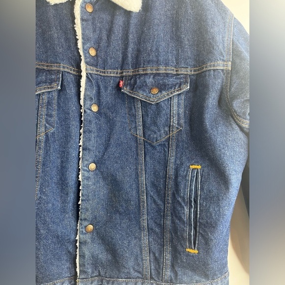 Vintage Levi’s Trucker Sherpa Lined Jacket Mens XL Red Tab Cotton Denim Size XL - Picture 3 of 9